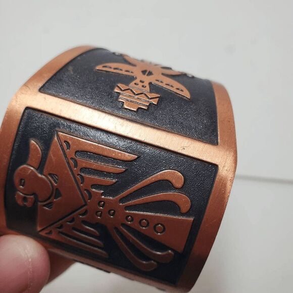 VTG Solid Copper Stamped Thunderbird Cuff Bracelet Native American Inspired - Picture 8 of 9